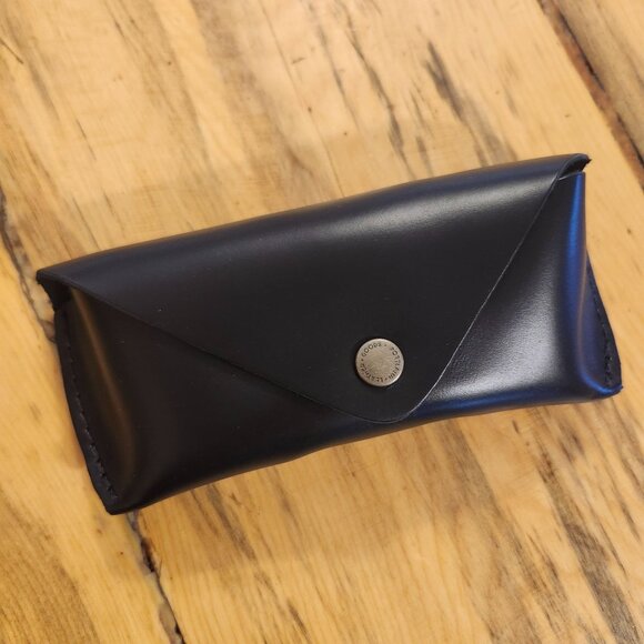 Portland Leather Goods Sunglasses Case Smooth Snap Closure Brand New - Picture 5 of 9
